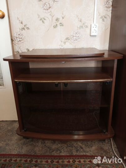 Тумба под телевизор