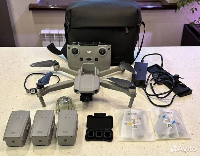 Квадрокоптер DJI Mavic Air 2 fly more combo