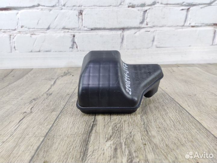 Резонатор воздушного фильтра Carina E 1992-1997