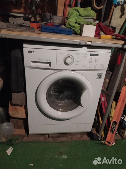 Стиральная машина, духовка, холодильник