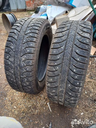 Bridgestone Ice Cruiser 7000 195/60 R15