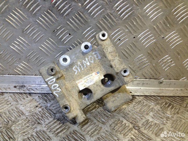 Кронштейн компрессора кондиционера Chery Bonus A13