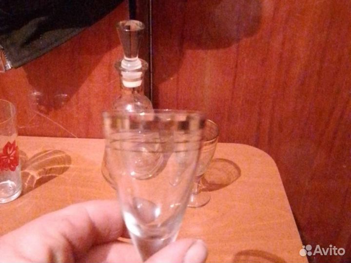 Рюмки и графин