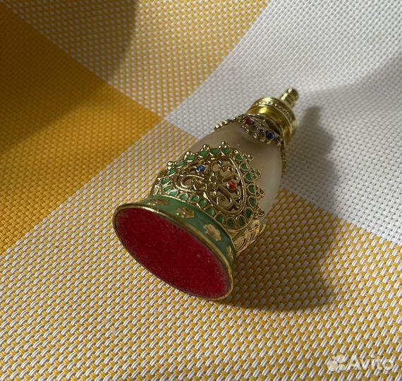 Флакон из под духов арабских