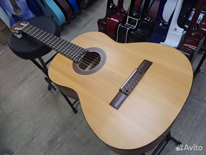 Гитара классическая Парма массив ель