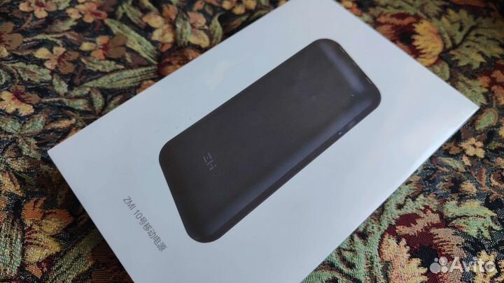 Внешний аккумулятор ZMI 10 QB820