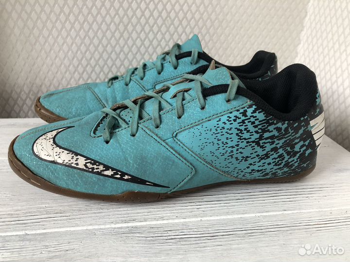 Бутсы для зала Nike BombaX IC US 8