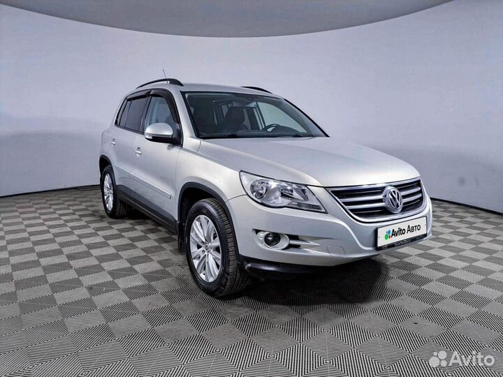 Volkswagen Tiguan 2.0 AT, 2011, 145 879 км