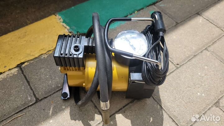 Компрессор автомобильный