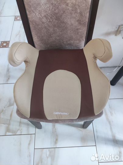 Детское сиденье в машину