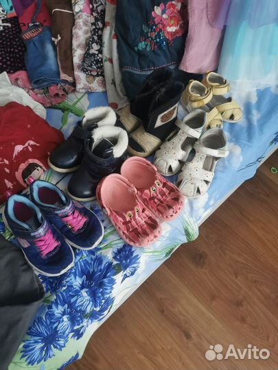 Одежда и обувь для девочки пакетом