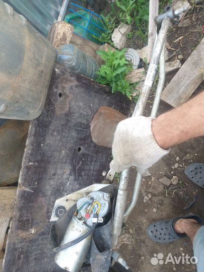 Механизм стеклоочистителя priora