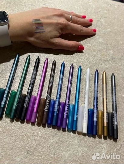 Карандаши для губ, глаз, бровей, палетки теней