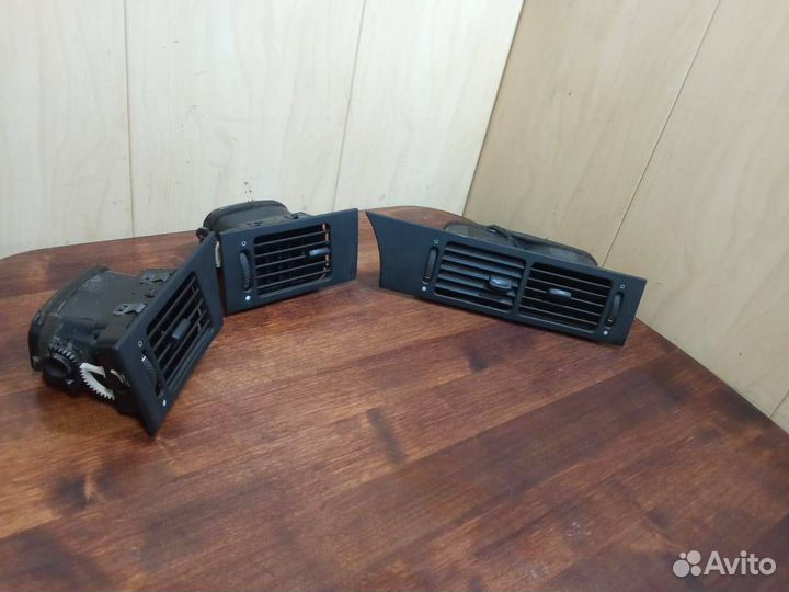 Воздуховод торпеды Iran Khodro Samand дефлектор ре