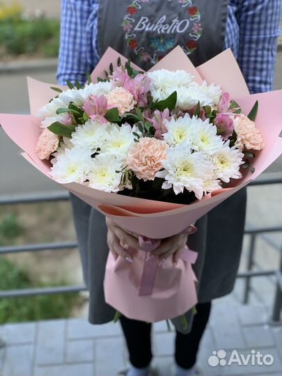 Букет из хризантемы, эустомы с доставкой