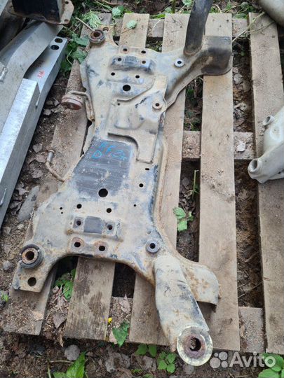 Подрамник передний Ford Focus 2 kkda 2008