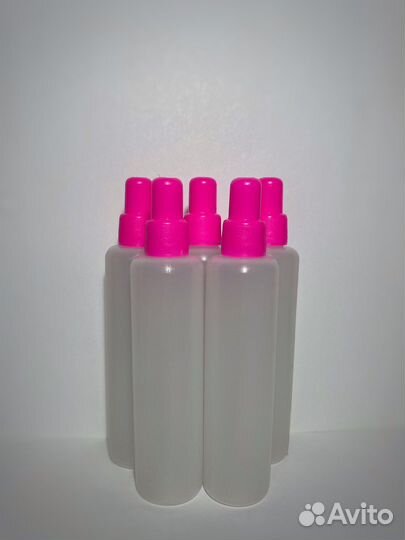 Емкость с капельным дозатором