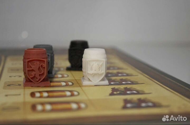 Игра престолов, миниатюры строений и трекеров