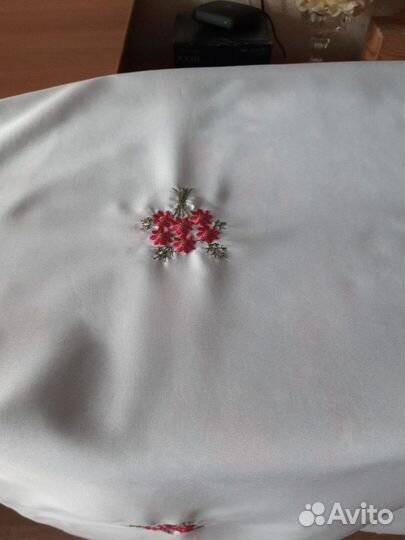 Скатерть с салфетками новая