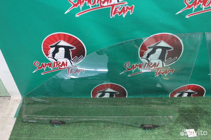 Стекло передней двери Toyota Camry ACV30 2azfe