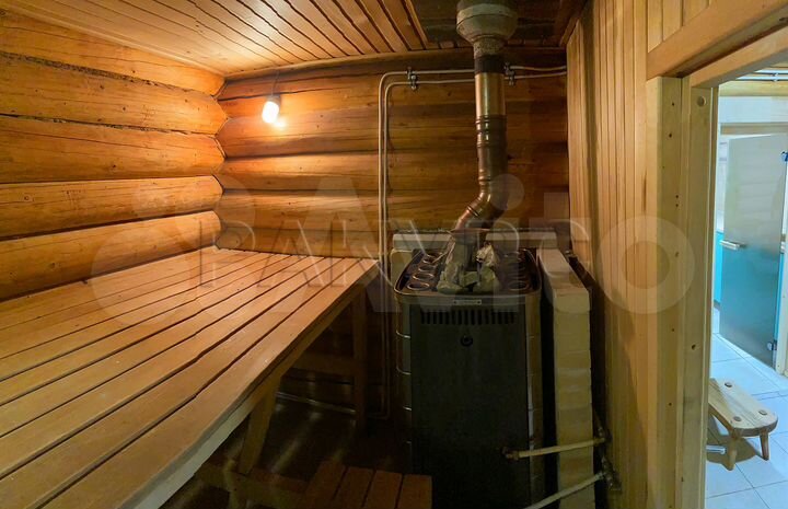 Дом 269,5 м² на участке 11 сот.