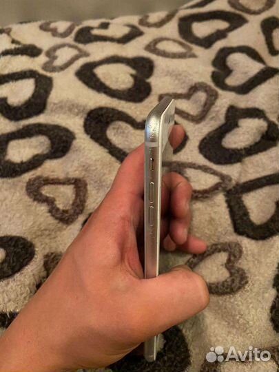 Мобильные телефоны