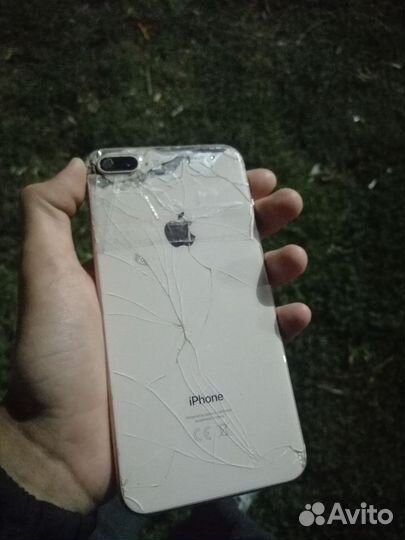 iPhone 8 Plus, 64 ГБ