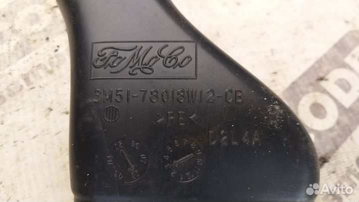 Воздуховод салона правый Ford Kuga 1