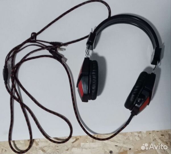 Игровые наушники