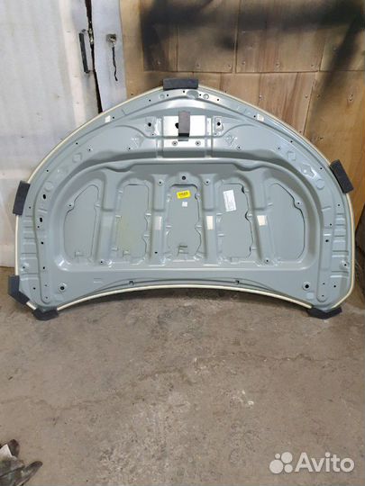 Капот на Toyota Corolla от 2007