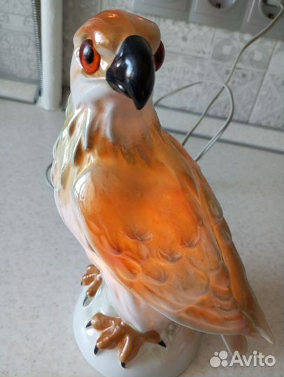 Светильник фарфоровый сокол