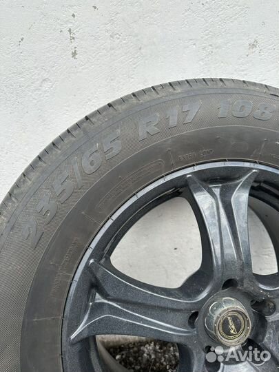 Продаю комплект колес с дисками
