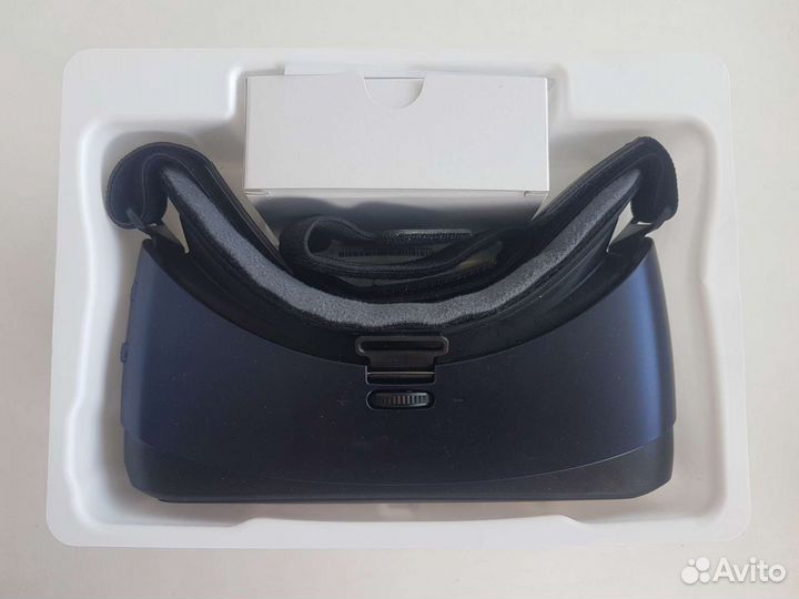 Очки виртуальной реальности Samsung Gear VR