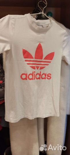 Женская футболка adidas originals xs 40-44