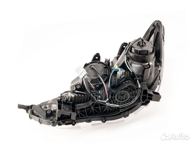 Фара правая sailing MB121001R