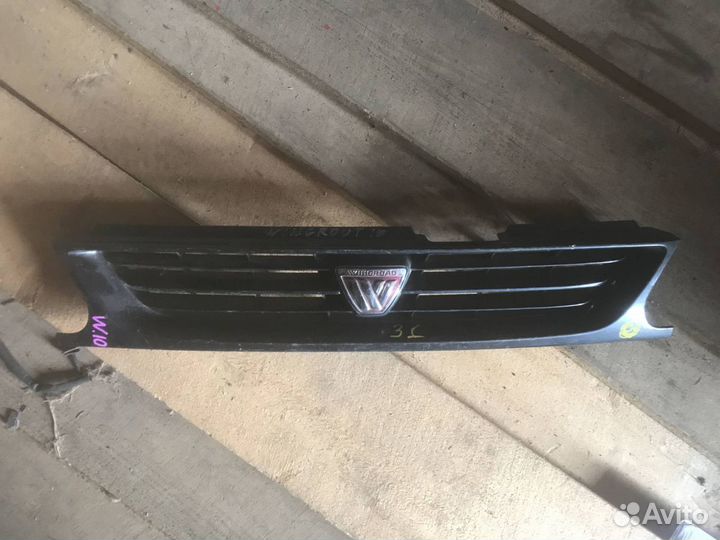 Решетка радиатора Nissan Wingroad Y10