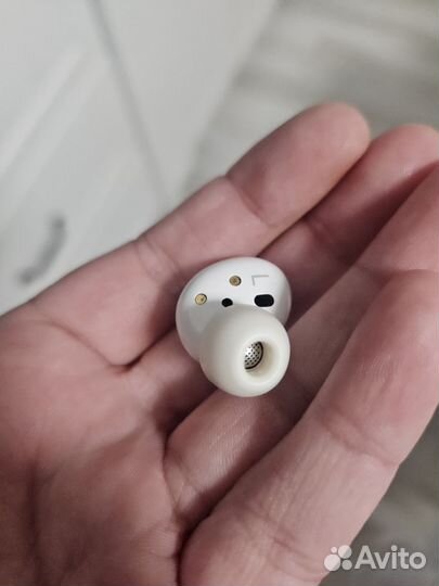 Беспроводные наушники samsung buds