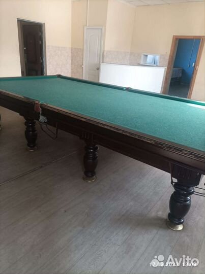 Бильярдный стол