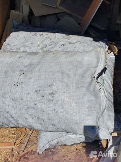 Древесный уголь в брикетах