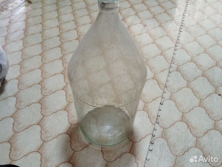 Бутылка стеклянная