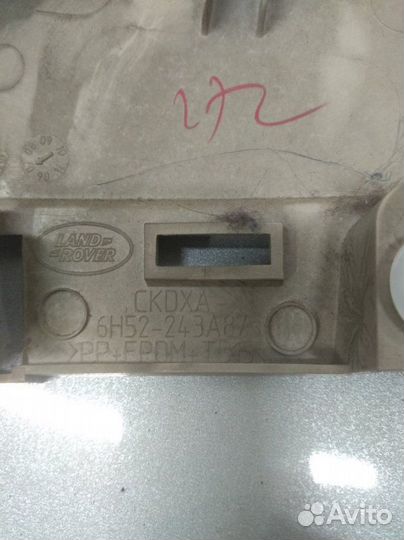 Накладка на стойку внутренняя левая Land Rover