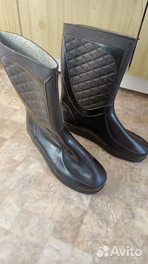 Сапоги резиновые женские 39 размера