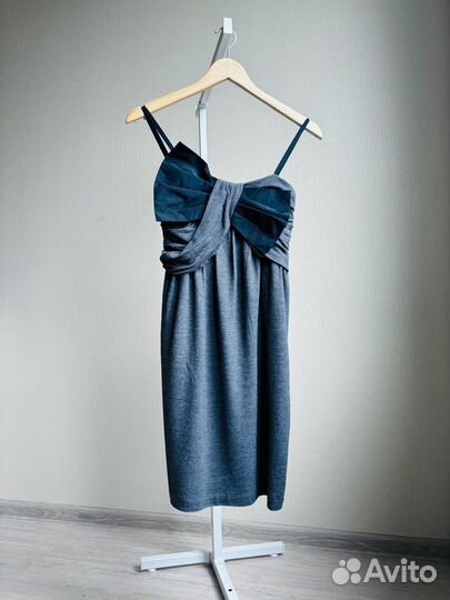 Moschino платье 40IT. Оригинал. Шерсть