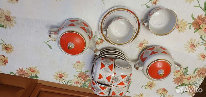 Чайный сервиз на 6 персон