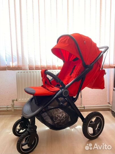 Прогулочная коляска