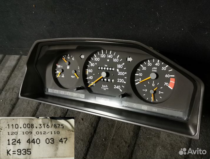 Панель приборов Mercedes W124 Е220 и E200. МКПП