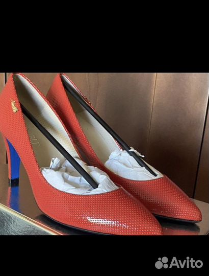 Детали деталей туфлей