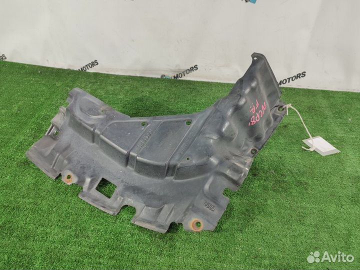 Защита двигателя передняя правая Toyota Sienta