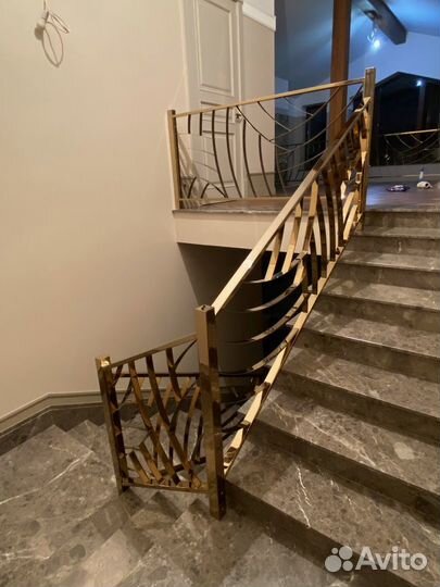 Металлическая лестница