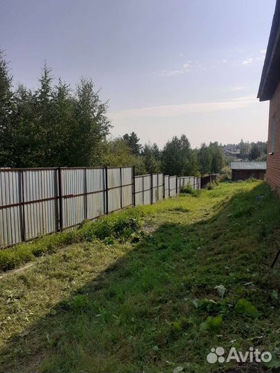 Покос травы тримером